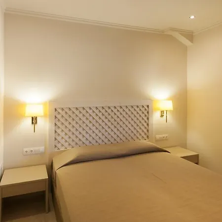 Apartman Helion Guviá